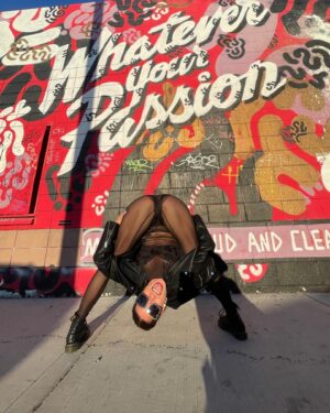 Anet Antošová Instagram - “This is what it feels like”… my fav place to get lost is in any vintage disctrict in the world. 📺📽☎️