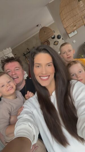 Aneta Vignerová Instagram - Tohle miluju stejně nejvíce ❤️ Doma ❤️krásný víkend přátele ❤️