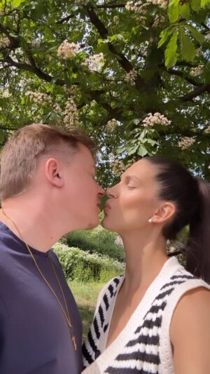 Aneta Vignerová Instagram - Krásný 1.MÁJ ❤️❤️🙏🏻