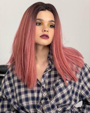 Anfisa Vistingauzen Instagram - Новый проект, новая роль 💇🏻‍♀️
Угадайте, кого играю? 🎥