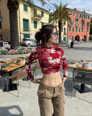 Angèle Salentino Instagram - 🌴
