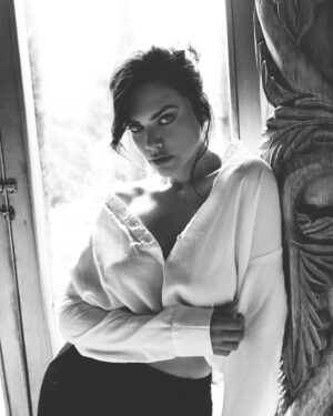 Angélica Celaya Instagram - Te lo he dicho de todas las miradas posibles 

📸 @esquedachris 
💋 @johnymakeup