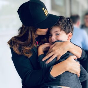 Angélica Celaya Instagram - Hasta que se cansen mis brazos 
Hasta que seas grande y  no te pueda cargar más.
Siempre serás mi niño 
Siempre te voy a proteger.
Siempre te voy a decir a cada segundo lo tanto que te amo. 
I will always be your #MommaBear 💛

📸 @franciaraisa