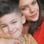 Angélica Celaya Instagram - Mi regalo ya lo tengo en mis brazos 💛 #YellowHappy @angel_alessandro_garcia