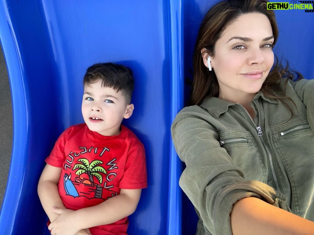 Angélica Celaya Instagram - La cara de Alessandro lo dice TODO 😂 si mi amor esta es tu madre. No hay devoluciones. Pero te prometo que nuestro tiempo será divertido ! 😜