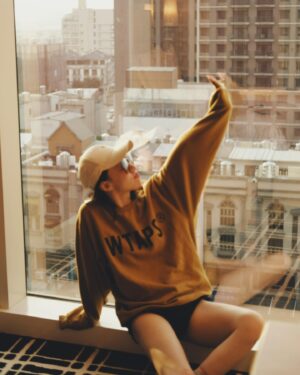 Angel Wang Instagram - 🎂
不知道大家記不記得
但希望大家一年一次
來！！！㊗️我生日快樂吧🥳🥳🥳
#happybirthdaytome