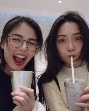 Angel Han Instagram - 謝謝大家的祝福❤️❤️❤️
希望我能一直笑的那麼開心🥰🥰🥰