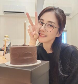 Angel Han Instagram - ❤️