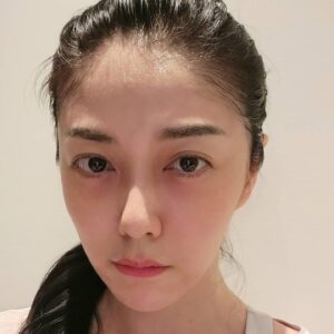 Angel Han Instagram - 我討厭運動🤨跑不動啦……😭
如果不用上鏡頭就好了……如果我天生小臉人就好了……如果我長得小小隻就好了……如果我怎麼吃都不會胖就好了……🙄
說那麼多，還是要運動啦～不為別的，只為身體好啊！😝