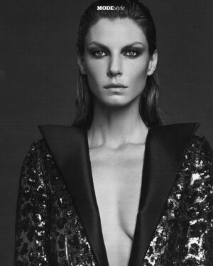 Angela Lindvall Instagram - 💋
