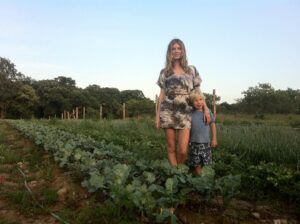 Angela Lindvall Instagram - Happy Earth Day!!! 

Let us every day take the time to appreciate nature. Take in a beautiful breath of fresh air. Gaze upon the open sea. Sit and watch a flowing River. Acknowledge the wisdom of the ancient tree. Take in the vastness of the glorious mountains. Feel your feet grounded on the soil. 
May we have reverence for all that our beautiful Mother Earth provides for us 🙏🏻 May we find ways to live in harmony with the land and animals. 
We may have to make some sacrifices in our instant gratification and easy conveniences... in our laziness and consumerism.... We also have to boycott industry & corporations with a big footprint and rather invest in companies & brands we believe in. We can do this!
Just like these beautiful pictures of me & my dear @alexspadea of @rocklandfarmalliance .... which started as a tiny bio- dynamic circle garden, into this beautiful farm CSA! Anything we give attention to will grow 🌱 🙏🏻

#earthday #reverance #gratitude #honor #motherearth