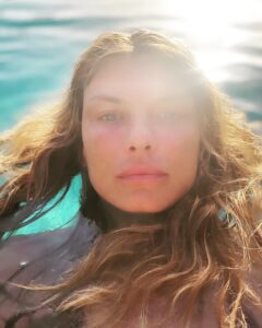 Actress Angela Lindvall HD Instagram Photos and Wallpapers October 2023