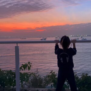 Angela Tong Instagram - Sleeping under the stars ✨ @hkgoldcoasthotel #hkgoldcoasthotel #familystaycationtime #happyholidays #goldcoasthotel #親子活動 #香港黃金海岸酒店 #staycationhongkong 
#GlampingRoom #stargazing #ThemedTeaSet #星夜露營主題套房 #觀星 #主題下午茶 #alyssakassidy @yogachung #besties #allgirls #ilovehongkong