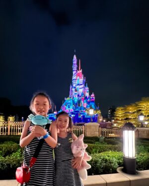 Angela Tong Instagram - Disneyland fireworks! Must see! #HKDisneyland #DisneyHalloweenTime #ShowYourWickedSide #Momentous 
#TheMostMagicalShowOnEarth #alyssakassidy #familytime #ilovehongkong