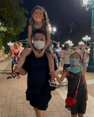 Angela Tong Instagram - Disneyland fireworks! Must see! #HKDisneyland #DisneyHalloweenTime #ShowYourWickedSide #Momentous 
#TheMostMagicalShowOnEarth #alyssakassidy #familytime #ilovehongkong