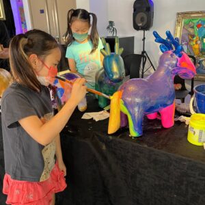 Angela Tong Instagram - Bringing us together for a fun and meaningful day! Thanks @drago.cavallo @dccharityfoundation 
@simonma_official  Thx for organizing Janet😘 #alyssakassidy #7sis