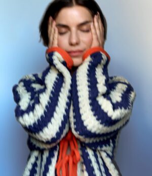 Angela Trimbur Instagram - Kinfolk Magazine Winter Issue on COMMUNITY. 🤍 I never want to stop bringing people together it brings me the most fulfillment in life and it feels like a calling so I’m excited when I can share my dance mission in this way. I learned a lot throughout time on building communities, and have grown into the person I am today, grateful for all the strange life hiccups that brought me to New York, where I can apply what I’ve learned and continue to grow as a person and a choreograher through community. 

I pinch myself that I was able to make my dance class message clear in this big city and do what I love with so many: boldly dance together without caring what others think and encourage others to give themselves permission, because who cares?!? You only get this one life and it’s pretty short. Dont hold yourself back, times a’tickin. And yes painful things in life are always going to pop up that will change your course but if you bend with the wind, you’ll move through it. 

~ @kinfolk 〰️
Beautifully written by @emilyjaynemay 
Photograher @lukelovell.img 
Stylist @thatgirlisacowboy 
HMU @nicolewittman