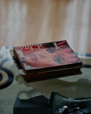 Angela Trimbur Instagram - Moved to NY with 3k in the bank and a determined plan to create a whole new life and home and become a dance teacher and get this sexy 80s dream loft i envisioned and then it was featured in @dwellmagazine so now it’s imortalized and now I can move jk but not really bc I do think I wanna be closer to nature now

written by: @jinniesunlee 
photography by: @sashafoto 
For @dwellmagazine