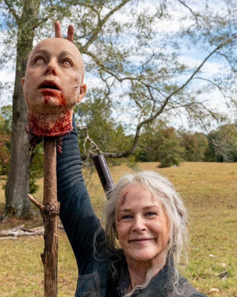 Angela Kang Instagram - Throwback to Melissa playing with the Alpha head ✌️#TWDbts #TWD #TheWalkingDead