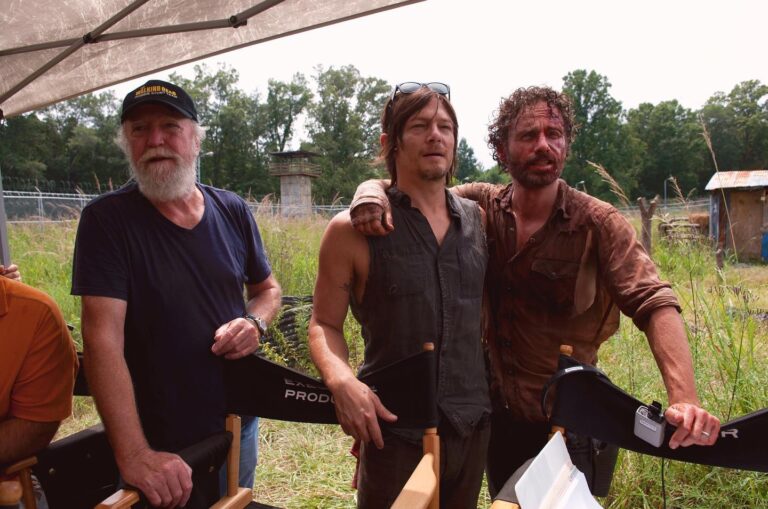 Angela Kang Instagram - 4 days, Season 4 #TWDbts #TheWalkingDead #TWD