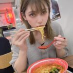 Angela Mei Instagram - かっらーーーーーいラーメン食べたひ 辛辛魚たべたひ おすすめの辛いお店ありまつ？？？？？ ラーメンじゃなくてもお鍋とかでも
