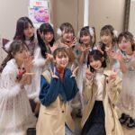 Angela Mei Instagram - #ババババンビ 4大都市ツアー 「馬鹿騒ぎ天下布武」ファイナル東京公演へ ライブを重ねる毎に力強さが増していってるなと感じた、元気がもらえる最高のライブでした ステージの上のみんなめちゃキラキラしてた🥰 そしてメジャーデビューおめでとう、、！！(発表の時ボロボロ泣いて高山さんに笑われた)