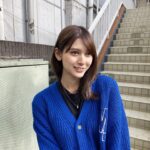 Angela Mei Instagram - 美容院へ︎︎☺︎ 大人っぽカラー︎︎♡ トリートメントもしてもらって髪の毛生き返った！いつもありがとうございます🥰 暖かくなってきたしカーディガン丁度いいかなぁって思ってたのに全然暑かったし、途中から脱いで半袖だった😂 @peekaboo_kentarou_iida @peekaboosalonsofficial #peekaboo #原宿 #原宿明治通り店 #ピークアブー
