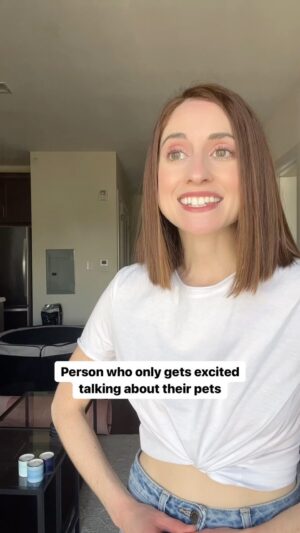 Angela Petruzziello Instagram - Guilty 🙋‍♀️

#comedy #skit #cats #pets #actor #acting
