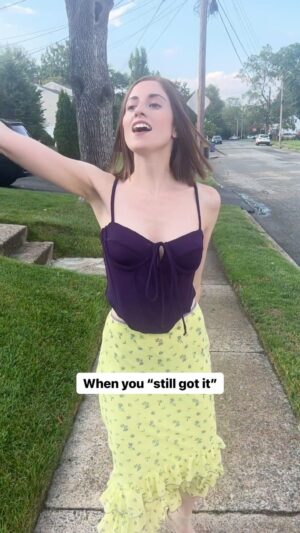 Angela Petruzziello Instagram - Hey a win is a win, am I right? 

#comedy #comedyskit #skit #women #funnyreels 

voice by @randyramosjr