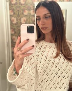 Angela Sarafyan Instagram - Goodnight ✨🪐💫