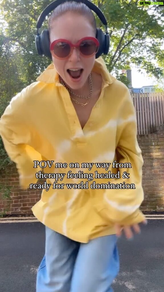 Angela Scanlon Instagram - Honestly I feel like a maniac doing these videos but I also LOVE them. You might not want to shake your tail feather publicly but going nuts in the privacy of your own home before you face the world I HIGHLY recommend. Ready?!?