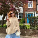 Angela Scanlon Instagram - My dad asked if my 2 year old dressed me in borrowed clothes. Rude, but also I think this means I nailed the look 😂 is this a HIT (also hot but mostly because it’s a jumper) OR MISS?!