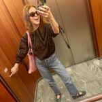 Angela Scanlon Instagram - 1. A lift selfie coz 2013 2. My weekend radio view @virginradiouk 3. Sharing THE BEST news 4. A puppy @drkarendoherty 🖤 5. Girls in garden hanging upside down 6. A big mug & 5 mins peace 7. Cover shoot tears 8. @joleneredchurch pastries & coffee deliver for @publicfarmhouse 9. Her reading to me nightly 🙏🏻 @lauraleedockrill new book & @wearetbco stripes 10. Walnut oil & tulips May?!
