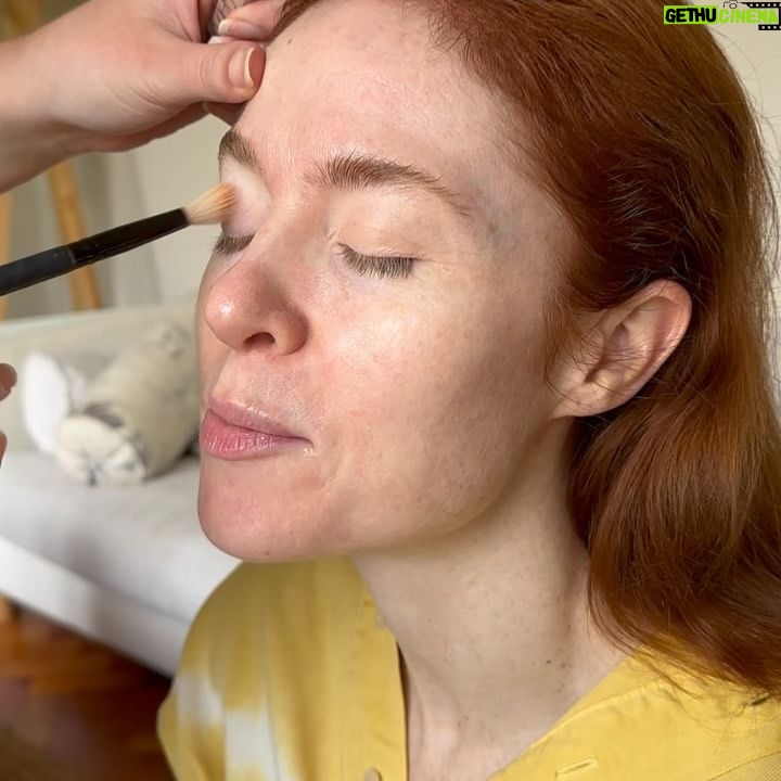 Angela Scanlon Instagram - You often ask about my slap and I was filming yesterday & remembered to get a full list for my fellow “see throughs”…. It’s not my everyday face but if you’re into something a little more “done” or want to try a coloured line (surprisingly low maintenance) save this for later or send it to your redheads 😂 Swipe for a swishy pony by @mauriceflynn & some excellent camera work - @shiseido Synchro Skin Self Refreshing Foundation in “Opal” - @narsissist Creamy concealer in “Chantilly” - @hudabeauty Tantour in “Fair” - @merit Highlighting Balm - Day Glow in “Rose Gold” - @charlottetilbury matte beauty blush wand in “Pillow Talk Peach Pop” - @eylureofficial 2/3 length lashes - Mascara @esteelauderuk Turbo Lash High Powered Volume and Length. - Blue liner @danessamyricksbeauty Colourfix in “Beach” Want more of this….