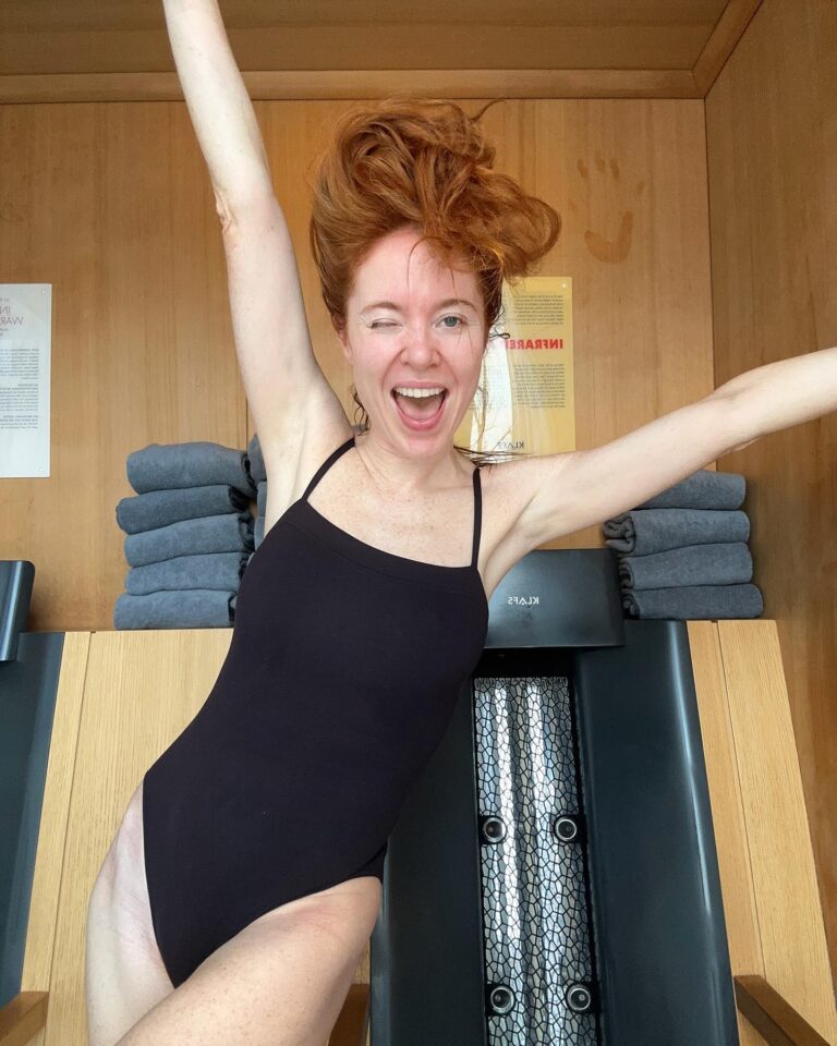 Angela Scanlon Instagram - This is the face of a full up, chilled out, very happy woman. If you’ve followed me on here for a while you’ll know I struggle with slowing down so I usually have to literally leave the country to quiet my mind 😂 this week I took a few days to myself as a reset @mayrlife_official I did it for my BIG birthday last year & swore I would try to keep it as a tradition. This place is incredible - on the edge of a lake in Austria. It rained, was gloriously sunny & snowed all in 4 days… I did cryotherapy (swipe for video evidence, it was -110 degrees 🥶), a sound bath, lymphatic drainage, feldenkrais and all sorts of other things that have left me feeling stronger and brighter than I have in a long time. Here are some things I learned that I’ll be taking home & you can use too. Share any you have below as I’d love to hear them xx {-} Eat food without distraction-no phones, no tele, no reading (I KNOW!!) it’s so alien but even full blown chat at the dinner table often means I’m ramming food in on autopilot, I leave the table and wonder what I even had. ☎️ {-} CHEW your food! More than you think is necessary, actually more than even feels normal. Apparently 40-60 times, I know, it’s a lot but it works. Good digestion starts in the mouth, not the stomach. 👄 {-} SLOW DOWN. Literally my life lesson. And it will take more than a few days in Austria but… taking moments. Try to brush your teeth slowly, walk down the stairs at a snails pace, wash the dishes in slow mo. Attach it to things you already do so it can become a reminder/habit. 🧘🏻‍♀️ {-} Stress is NOT the one. Often I’m focused on what I put in, how healthy I am day-to-day that I forget to fully appreciate the impact of stress on my health. Busyness isn’t as cute as I thought. 🤯 {-} BELLY breathe. When you remember. Proper deep breaths to slow the mind, body and nervous system. I have set an alarm to remind me to breathe!! 🤌🏻 💨 don’t come for me!! Save this to come back to after Easter!! #prstay @halpernlondon