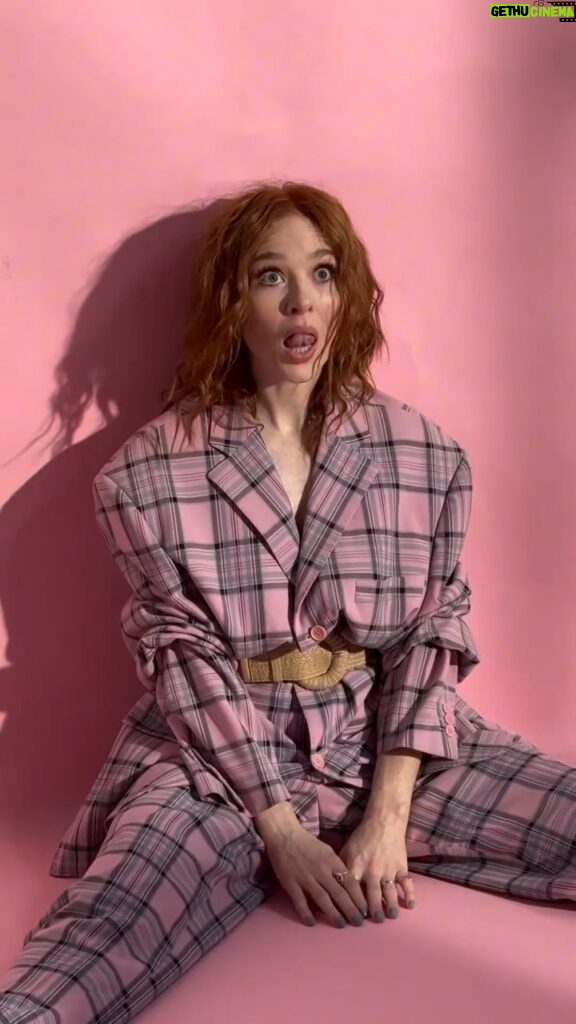 Angela Scanlon Instagram - It’s been a month of buns shoved in to scrunchies, Vuitton bags (under my eyes only lads) and the DADDEST of Dad shirts, SO getting glammed for @fabulousmag cover was a bit lovely and I CAN’T WAIT to show you the final snaps on Sunday 📸 (check stories for bloopers!)