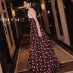 Angela Yuen Instagram - 金像獎的意義在提醒著你 世界也許不會懲罰夢想的 所有得獎者的感言不是浮華的辭藻，而是larger than human的、真實的血跟汗 感謝 CHANEL 的頂級珠寶、禮服、彩妝和香水 你們從當年還沒有任何成績的我一直支持至今天 賦予我勇氣成為一個自由的表演者 ❤️‍🔥 是晚充充電，然後便要繼續往前！！ @chanelofficial @chanel.beauty #CHANELHighJewelry #CHANELWatches #CHANELFragrance #CocoMademoiselle