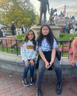 Angelee Vera Instagram - I’m so grateful for moments like this. Thank you all for your support!!!!!🥰🥰🥰🥰🥰🥰