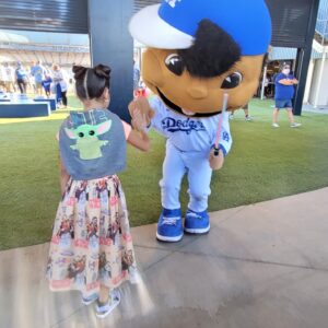 Angelee Vera Instagram - Enjoying Star Wars night at the #dodgerstadium .
.
#havingfun 
#starwars 
#actress 
#actor
#dharmannactors 
#dharmannfam 
#dharmann 
#gododgers 
#blessed 
#chewbacca 
#childofgod 
#losangeles 
#baseball 
#seasonholder