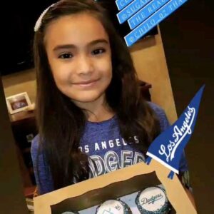 Angelee Vera Instagram - Yay we won! One more game💙🙏! Go Dodgers!!! Celebrating with these delicious Dodgers cupcakes 🧁 from @sugarfreeshack . Thank you tio @chilo_07 for bringing us these yummy cupcakes, you are the real MVP 🤗🤗🤗. 
.
#dodgers #gododgers #losangeles #onemorewin #WS2020 #worldseries #cupcakes #sugarfreeshack #actress #blessed #dharmannactors #dharmann #angeleemerikvera #amv