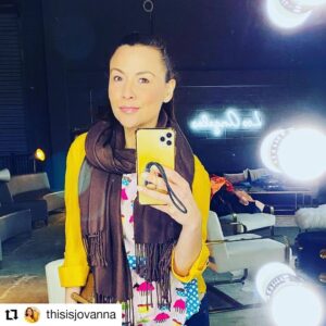 Angelee Vera Instagram - Always a blessing working with @thisisjovanna and @armandoact  @rushi_bhadamn @noel_thesoundguy @carlosedwin_ 

#Repost @thisisjovanna
• • • • • •
Los Angeles, California

A FULL DAY yesterday doing what I 💛🙏💛 MOST😉

As, ALWAYSSSS...

Feeling BEYOND BLESSED & Grateful working again with THEEEE INCREDIBLE @angeleemerikvera @armandoact @rushi_bhadamn @noel_thesoundguy @carlosedwin_  Barry and the rest of the UHMAZZZING #dharmann team🥰🙏🥰
✨
💛
✨
💛
✨
#dharmannstudios #dharmannactors #tvfamily #dharmannfam #grateful🙏 #actorslife🎬 #losangelesactor  #mirrormirroronthewall #bts❤ 
#momentslikethis #momentscaptured #memoriesmade #gratefulheart❤️
#soyousee #tellingstories #changinglives #thisisjovanna😘 #sendingloveandlight ✨🌟✨