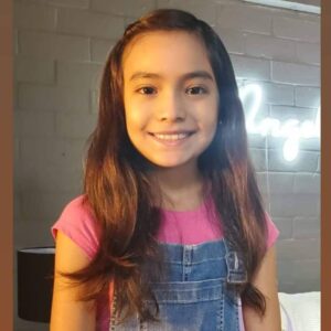 Angelee Vera Instagram - Always happy to be at work. 
.
#blessed #youngactress #film #dharmann #actress #model #dharmannactors #dharmannfam #dharmannstudios #childofgod #angeleemerikvera #angeleevera