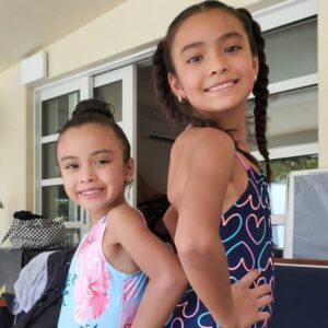 Angelee Vera Instagram - Enjoy life one moment at a time, step by step 🚶‍♀️ enjoy your journey. 🤗🥰.
#friendship 
#actress #model #sisters #pooltime @polygroup  #polygroup #summerwaves #enjoylife #fun #blessed #childofgod #summertime #godfirst #dharmann #dharmannactors