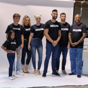 Angelee Vera Instagram - Today's photo 📷 shoot with @dhar.mann 's Team. Thank you for giving me the opportunity to be part of your team 🙏.
.
@dharmannstudios 
@ayden.mekus
.
#blessed #childofgod #dharmann #dharmannstudios #actress #motivation #inspiration #dharmannactors #merch #angeleemerikvera #amv 
.
@laurag_143  @ella.rose 🥰. Thank you 😊 💓