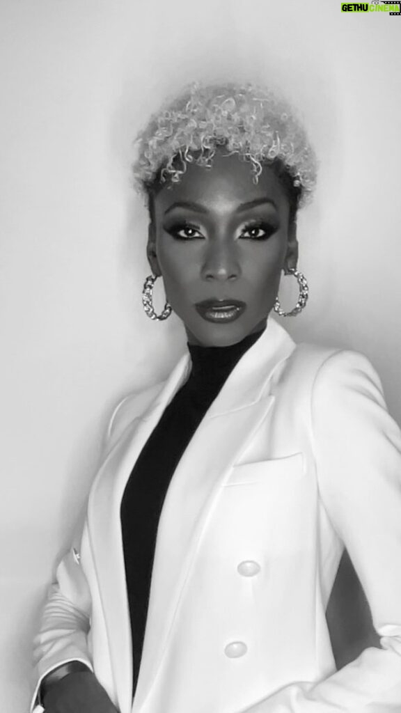 Angelica Ross Instagram - Thank you @angelicaross for your love, power, resilience and walking into your light in rooms of darkness. You have been a true inspiration behind the scenes and I am beyond grateful to have you in my life. Appreciate you for continually giving me , @btfacollective and so many others within our community a garden of flowers while we are still here. Congratulations on being a @time honoree. Love you forever sis ❤️ And follow @nowangelicapodcast NOW ! lol #time #theclosers