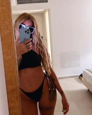Angeliki Iliadi Instagram - Let’s swim tonight 🌙  #nightlife #nightsky #swimming #sea #earth #nature #hot #unexpected #fun #adventure #life #liveyourbestlife