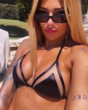 Angeliki Iliadi Instagram - Summer mood in @kikaofficial__  bikini ☀️ 
#summervibes #hot #sun #joy #summertime #bikini