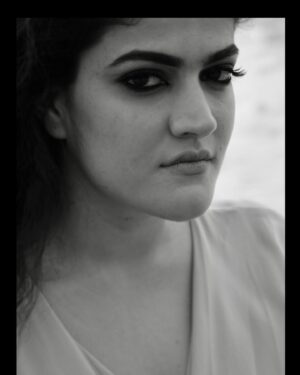Angelina Lysen Instagram - Let's show ourself a love often unrequited
SELF LOVE🌸
.
.
.
#selflove #happy #photo #shoot #mood #reelitfeelit #reels #black #loveit #reelinstagram #reelit #reelitfeelit❤️❤️
