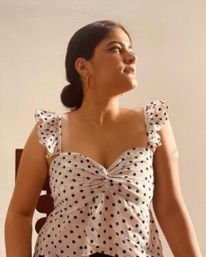 Angelina Lysen Instagram - Being Me 🦋
.
.
.
Outfit : @j7westerns 

#reels #shoot #reelitfeelit