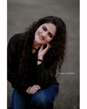Angelina Lysen Instagram - Be addicted to your Passion🦋🖤

📸:@jaisonphotolandphotograph 
.
.
.
#photographylovers #black #reelitfeelit #reelinstagram #blacklove #be #📸 #🖤 #instafood #tamil #tamilcinema  #tamilmovie  #director #instafashion #instamood #instablackandwhite